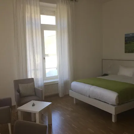 Business Center In Hotel *